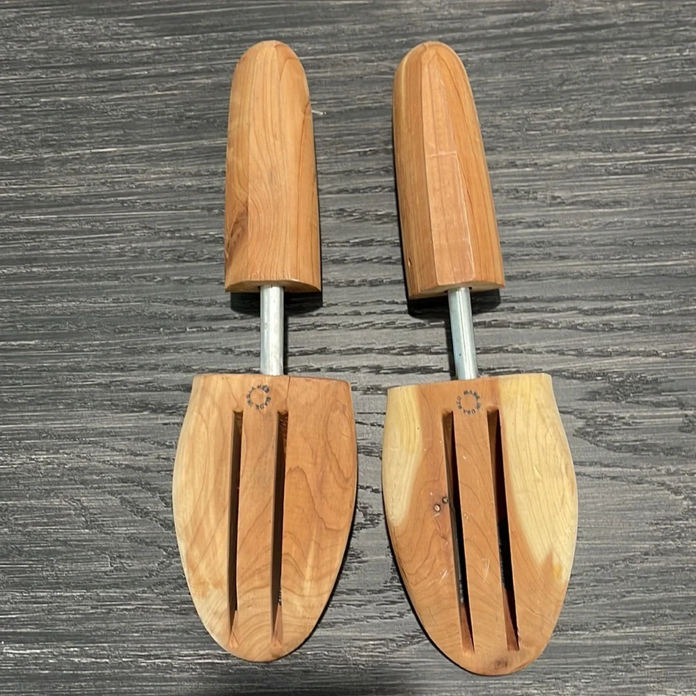 ALLEN EDMONDS CEDAR WOOD SHOE TREE SIZE M-L - Picture 4 of 6